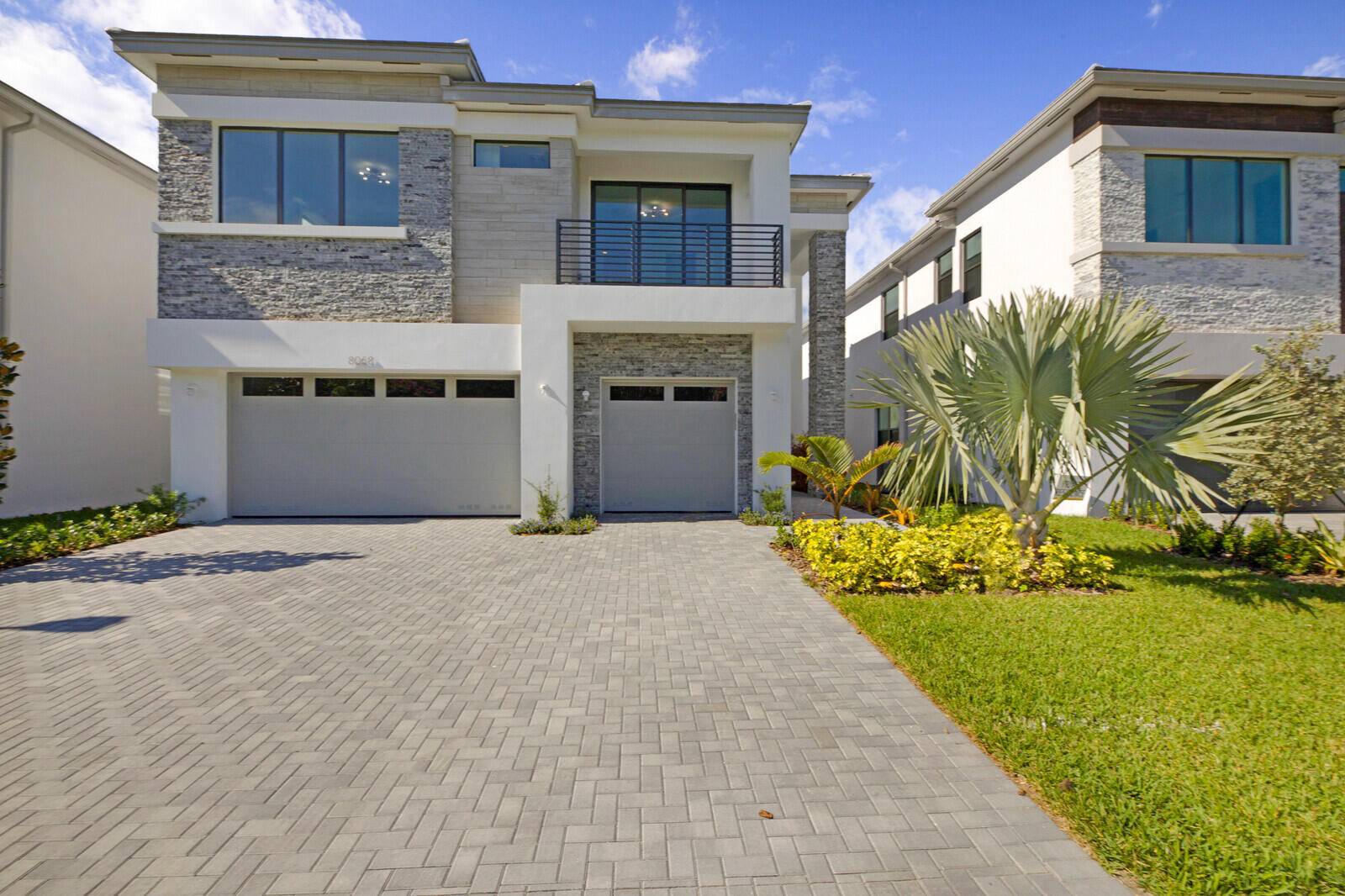 Beautiful home ON THE LAKE W FENCED YARD, in the upscale, resort like Lotus community.