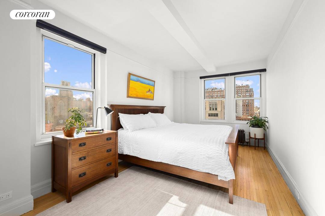 The glorious, high floor, super sized one bedroom at 365 W.