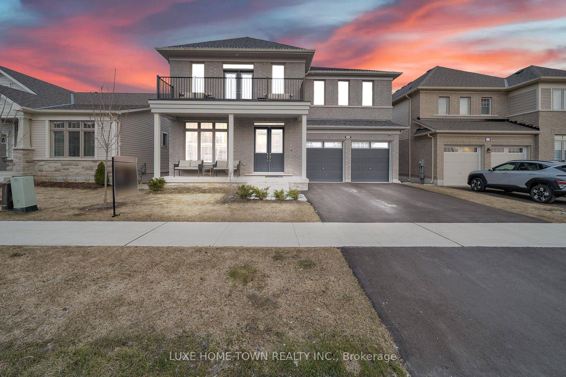 Absolutely Breathtaking Luxury Dream Home Situated On A Premium Oversized 50ft Lot Offering An Exceptional Blend Of Traditional Elegance, Comfort amp ; Modern Sophistication.