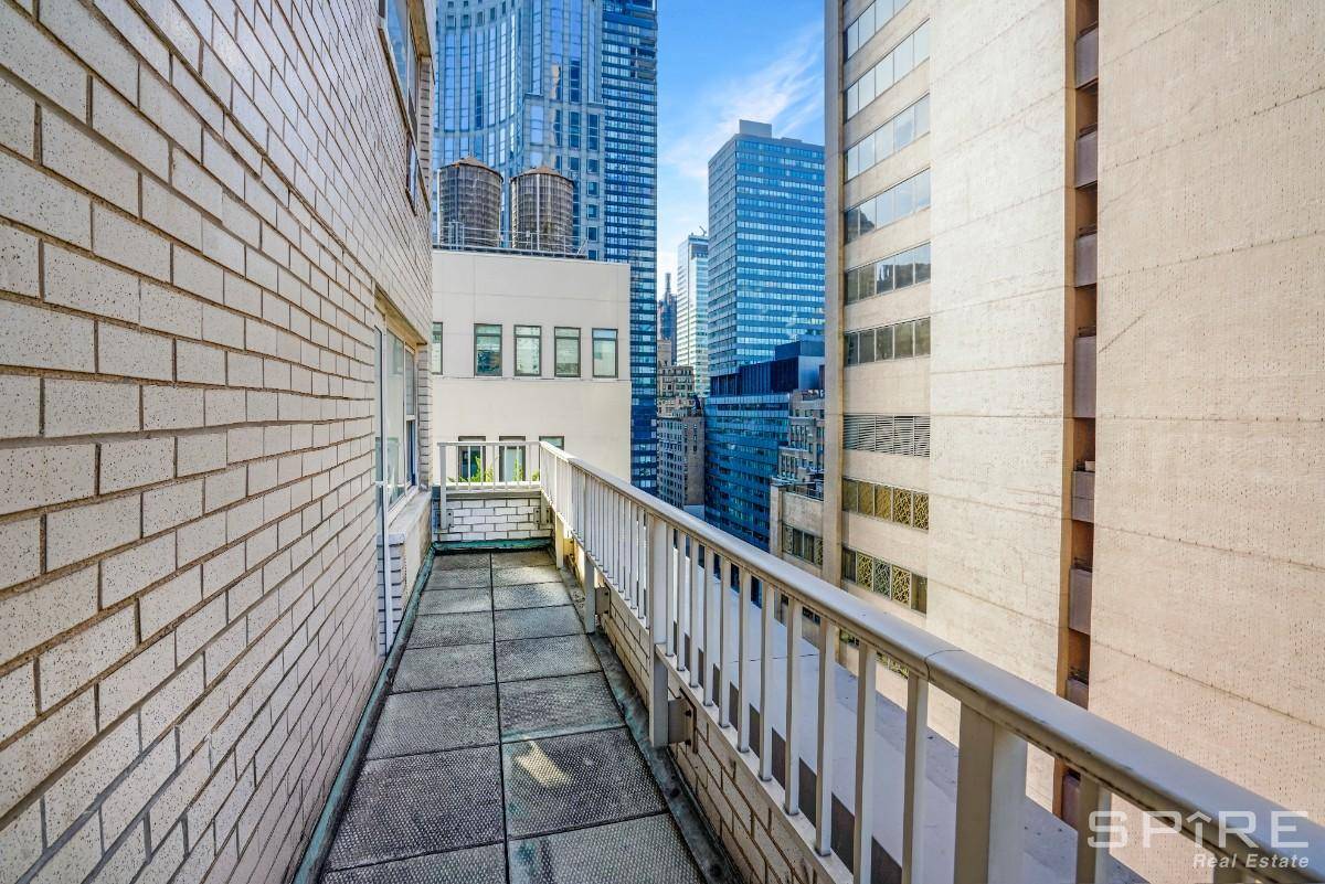 All utilities includedLuxurious Two Bedroom Co op with Stunning City ViewsWelcome to Apartment 20C at 153 East 57th Street !