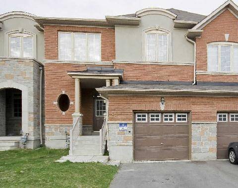 Welcome to this beautifully maintained sun filled freehold townhouse, ideally located in the highly sought after Thornhill Woods community.