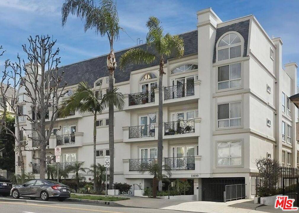 11690 Montana Ave 2BR Brentwood La