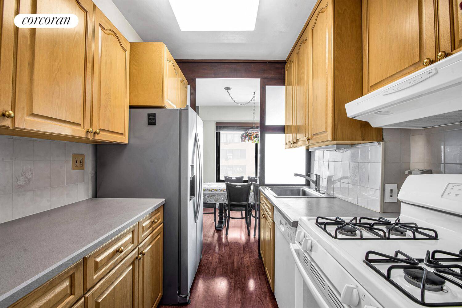 Perched on a high floor, this bright and airy 2 bedroom, 1 bath residence offers open views and abundant natural light from its east and north exposures.