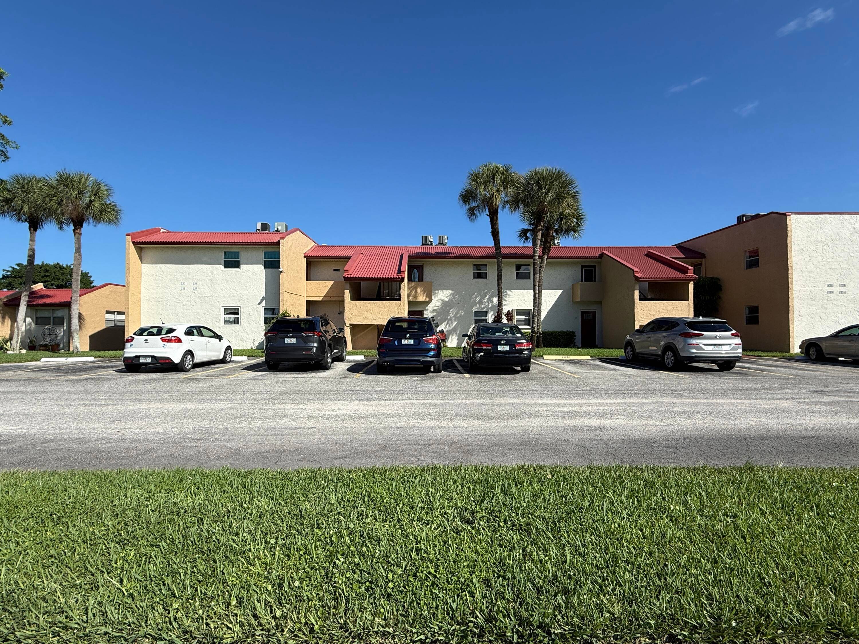 Wake up to the long lake view and enjoy the quiet privacy of the pool to the East or socialize with neighbors at the main clubhouse on the East side ...