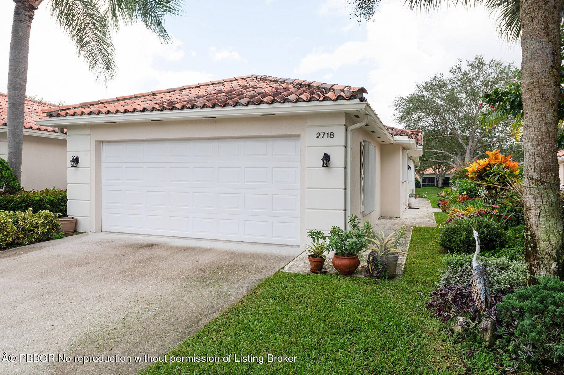 A Wide, Tropically Landscaped, Lakeside, Lot with Views of the Azure Blue Lake, is Just One of the Attributes that makes this Capri, Truly Unique !