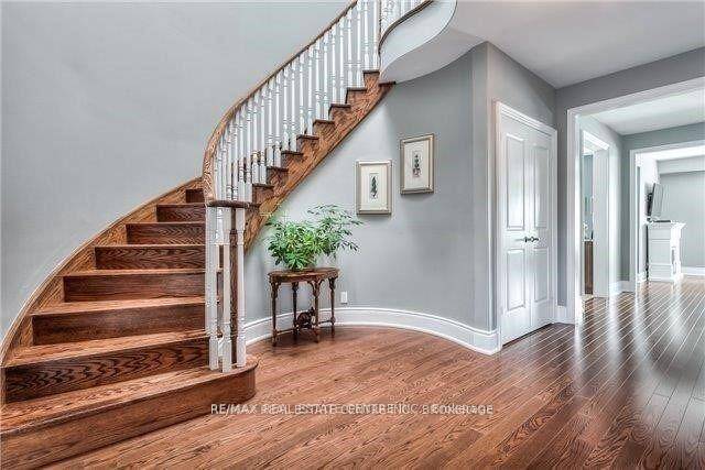 Utilities Included ! Spacious Luxury Condo for Rent in Milton Enjoy luxury living without the stress of extra bills !