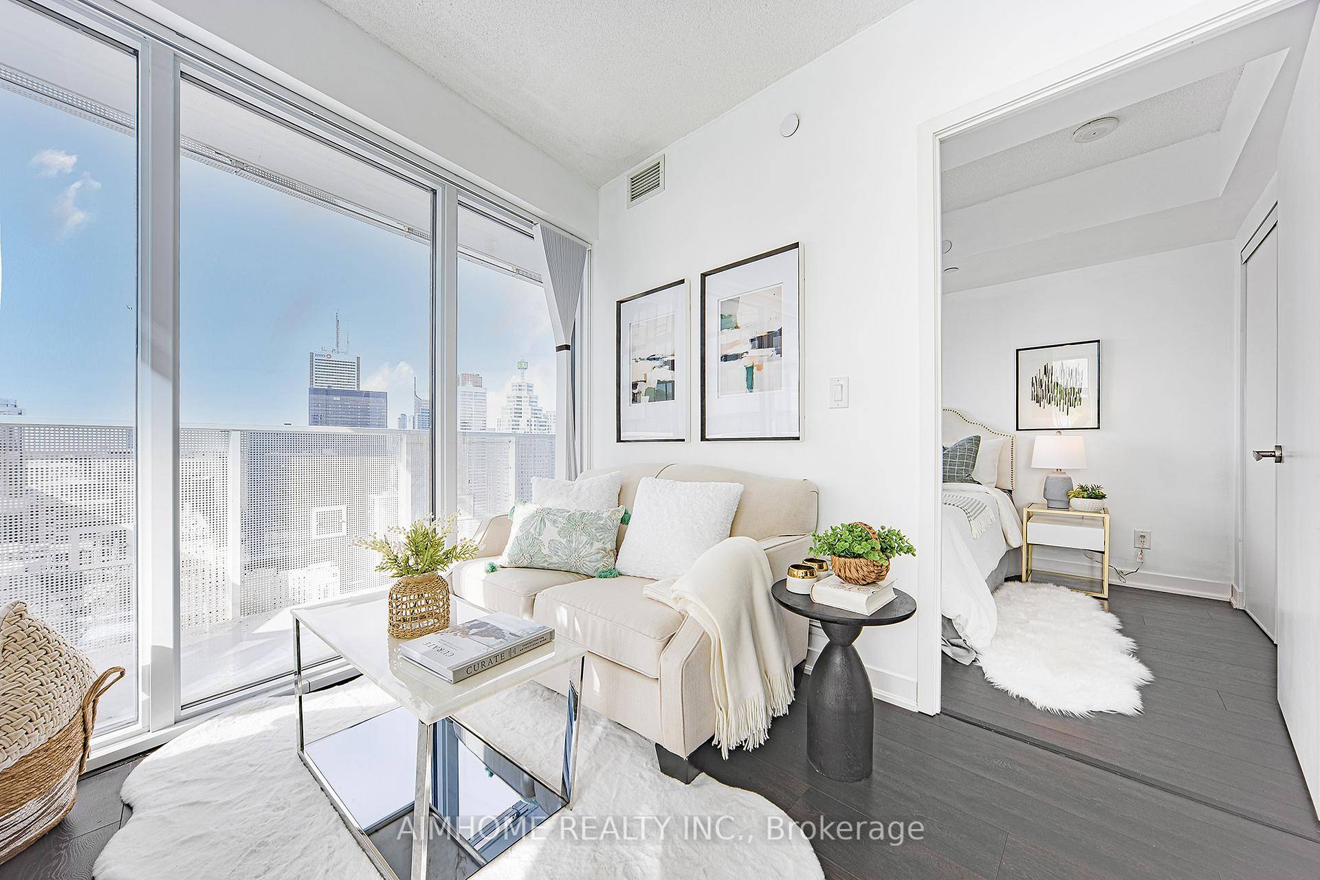 Live, Play, Work at Prestigious Harbour Plaza by Menkes !