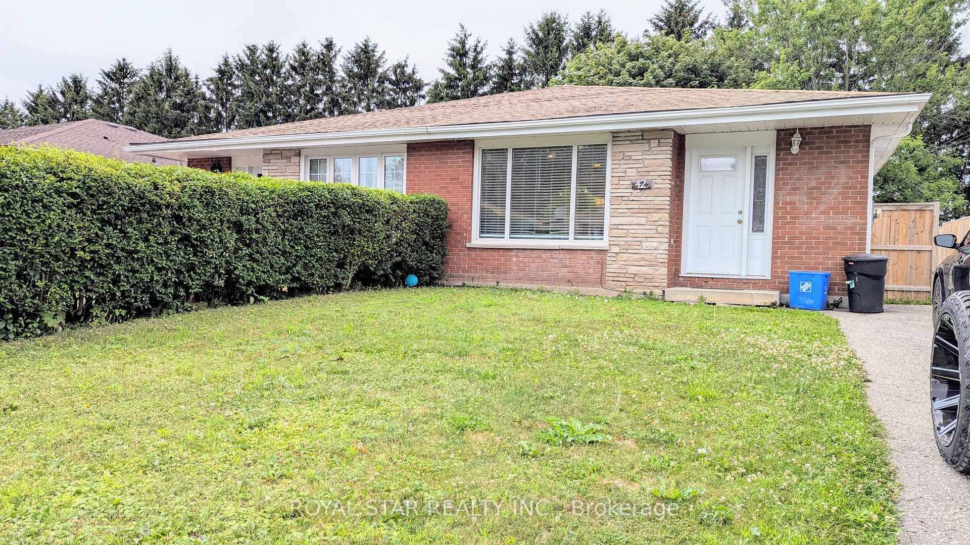 Welcome To This Cute 3 Bedroom Semi Detached Bungalow, Nestled In One Of Ingersoll's Most Sought After And Prestigious Neighbourhoods.