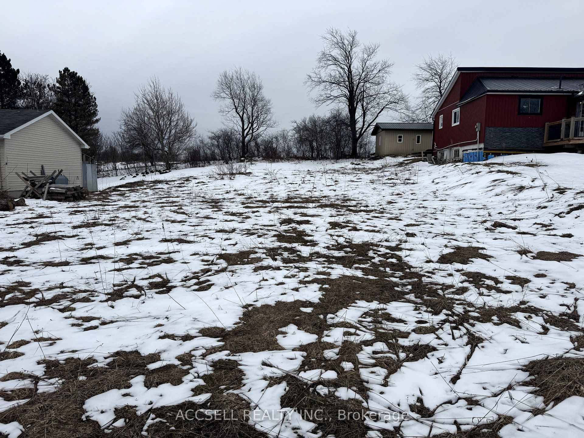 Live your best rural life inside the brand new home you've built on this prime lot in beautiful grey highlands.