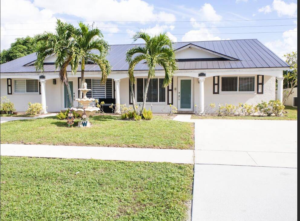 The perfect seasonal retreat awaits in this beautifully updated, fully furnished 3bedroom, 2bath villa, ideally situated in a desirable location with NO HOA restrictions.