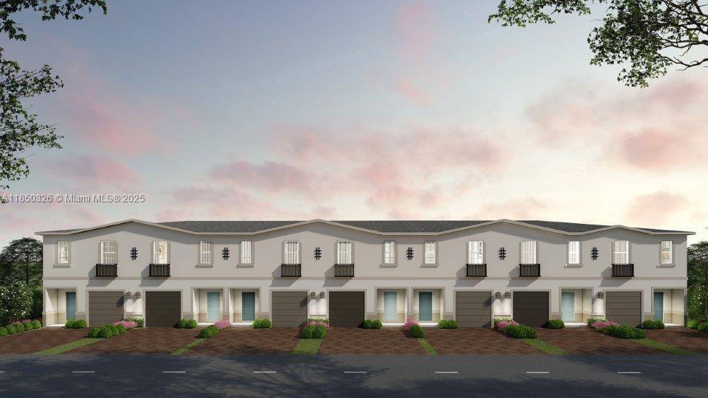 Gorgeous Inside unit new construction townhome.