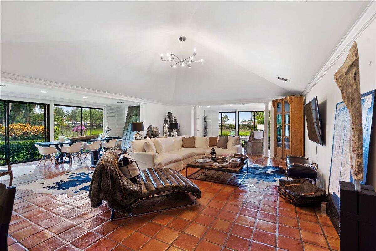 3 Bed 3 Bath condo, 2 car garage with views of Global Dressage.