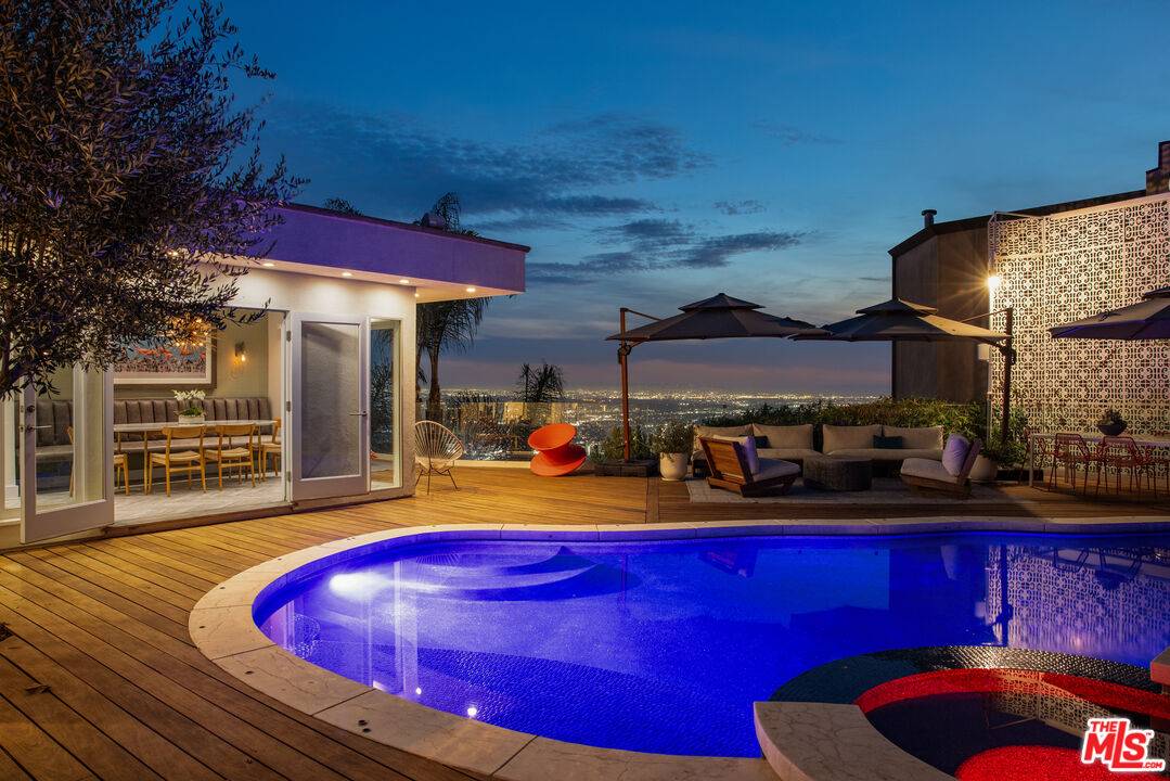 2137 Sunset Plaza Dr 2BR Sunset Strip La