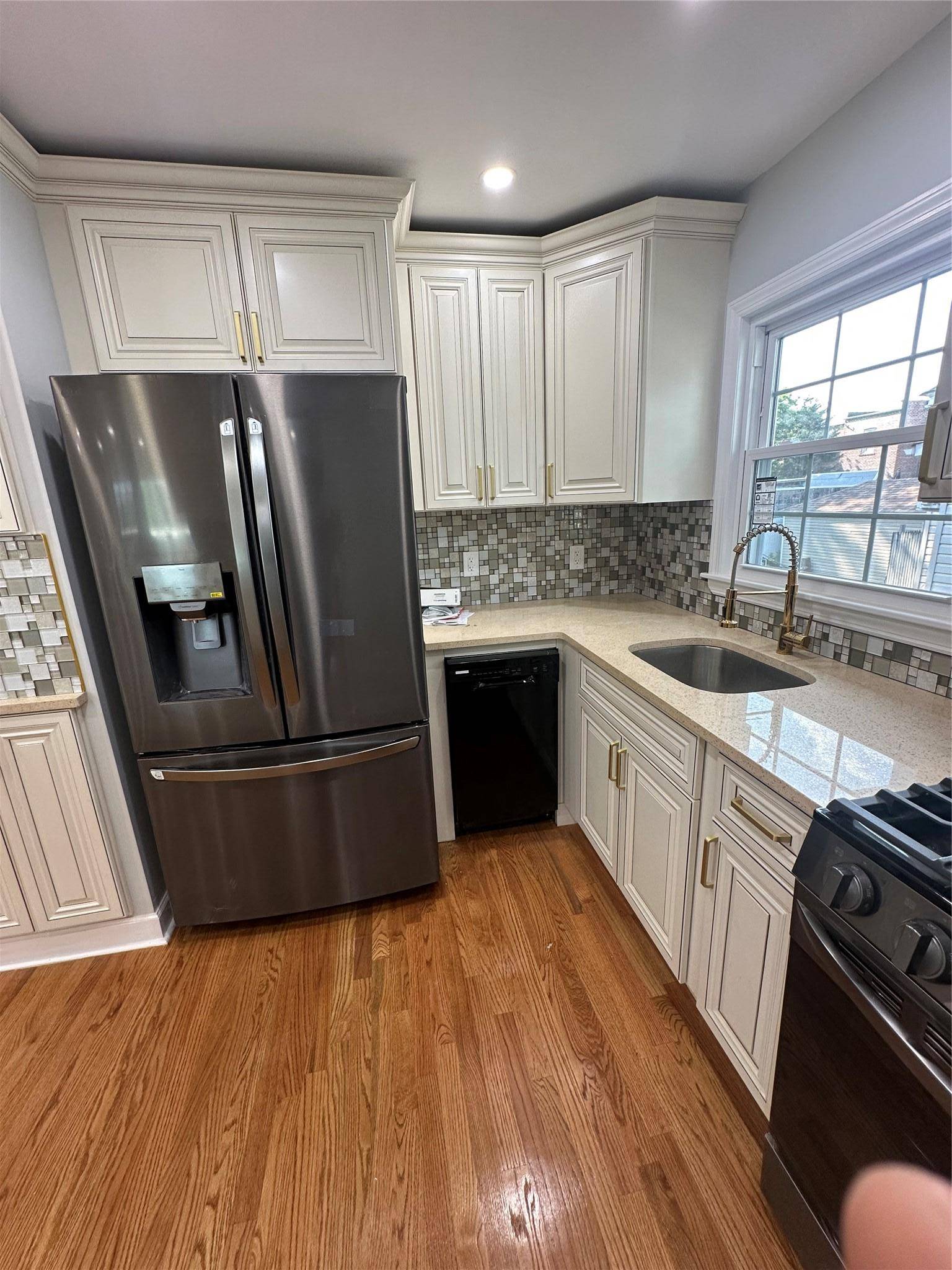 A hidden Gem ! Charming private house with newly built move in ready 3 bedrooms, 1.