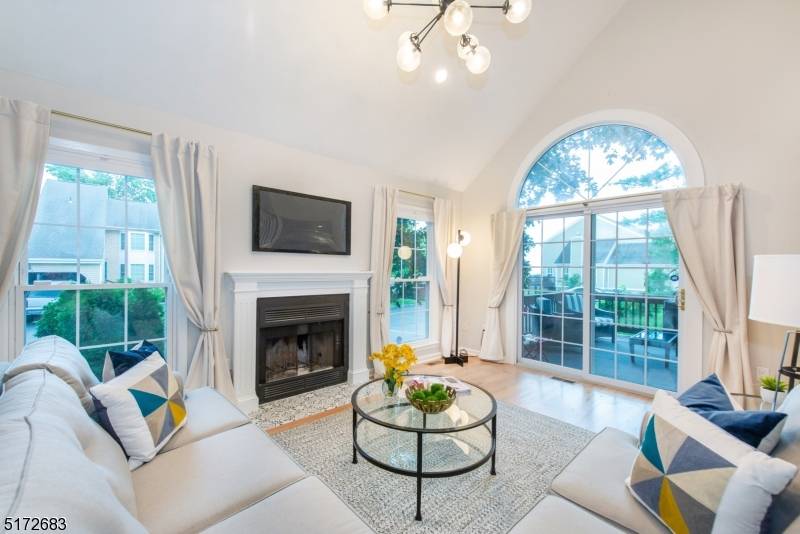 Fresh, hip, sunny spacious townhouse end unit with stylish, modern finishes.