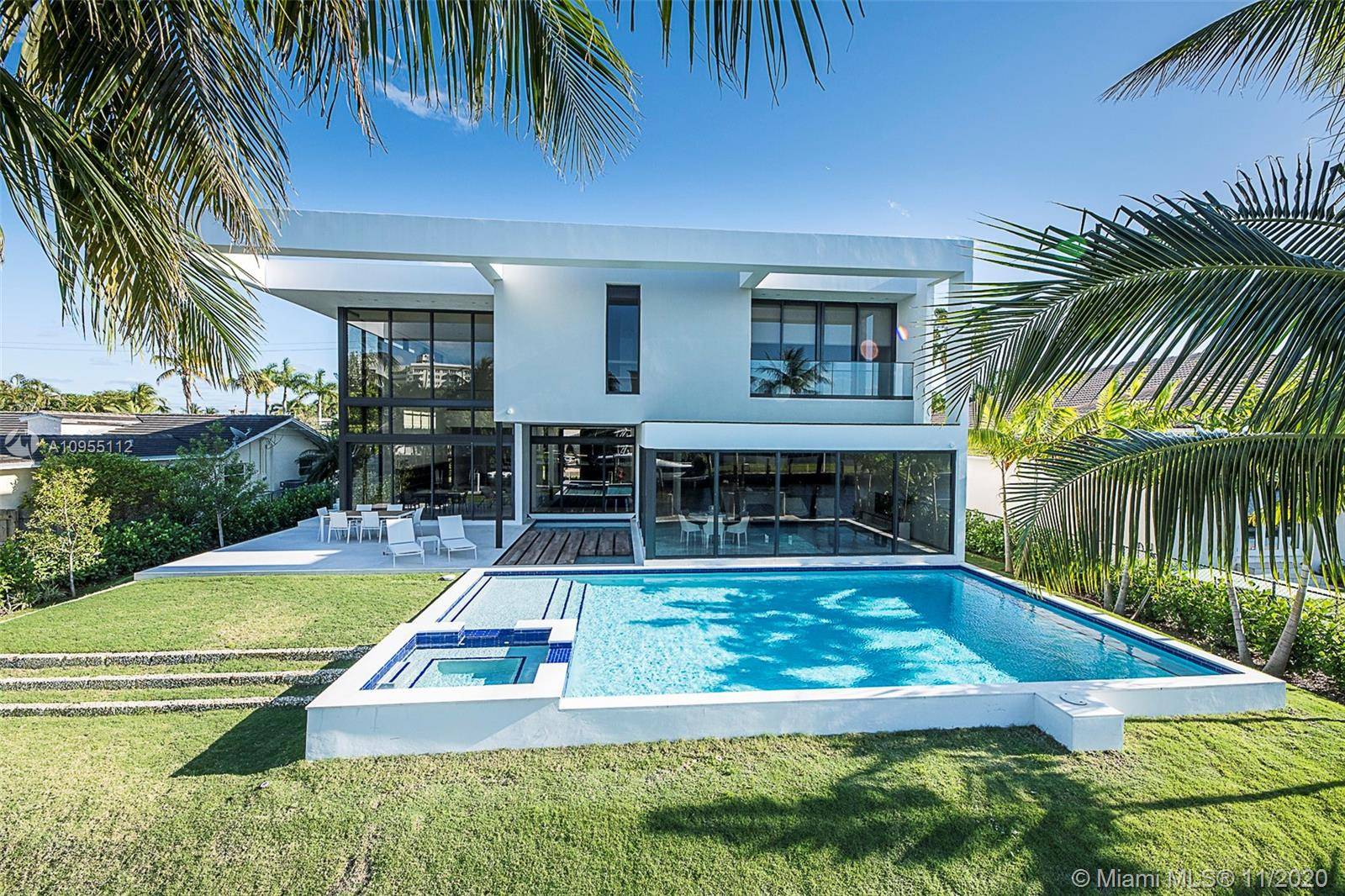 Fully furnished turnkey vacation rental, Located in the exclusive Golden Isles community, this architecturally stunning waterfront home displays exquisite sophistication, thoughtful details throughout.