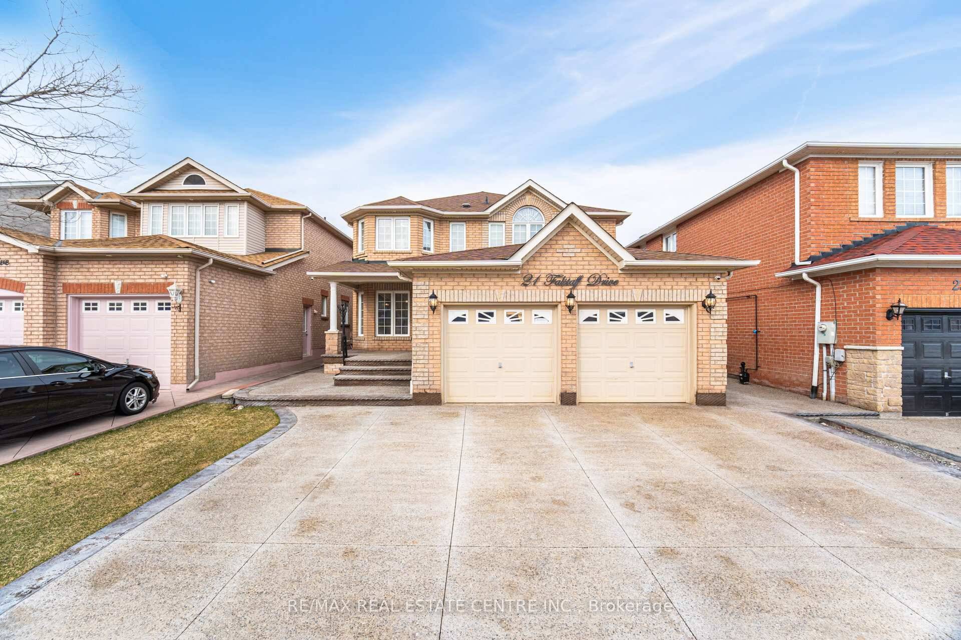 Bright, Spacious amp ; Well Maintained House, Beautiful Curb Appeal, Separate Living Family Dining Rooms, 4 Large Bedrooms W 3 Bathrooms On 2nd Floor, Upgraded Kitchen With Custom Maple Cabinets, ...