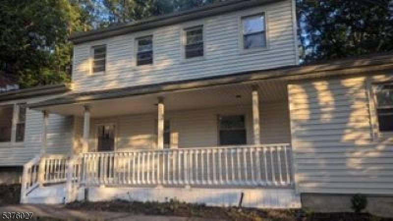 This house will be available to show on 8 4 2025.