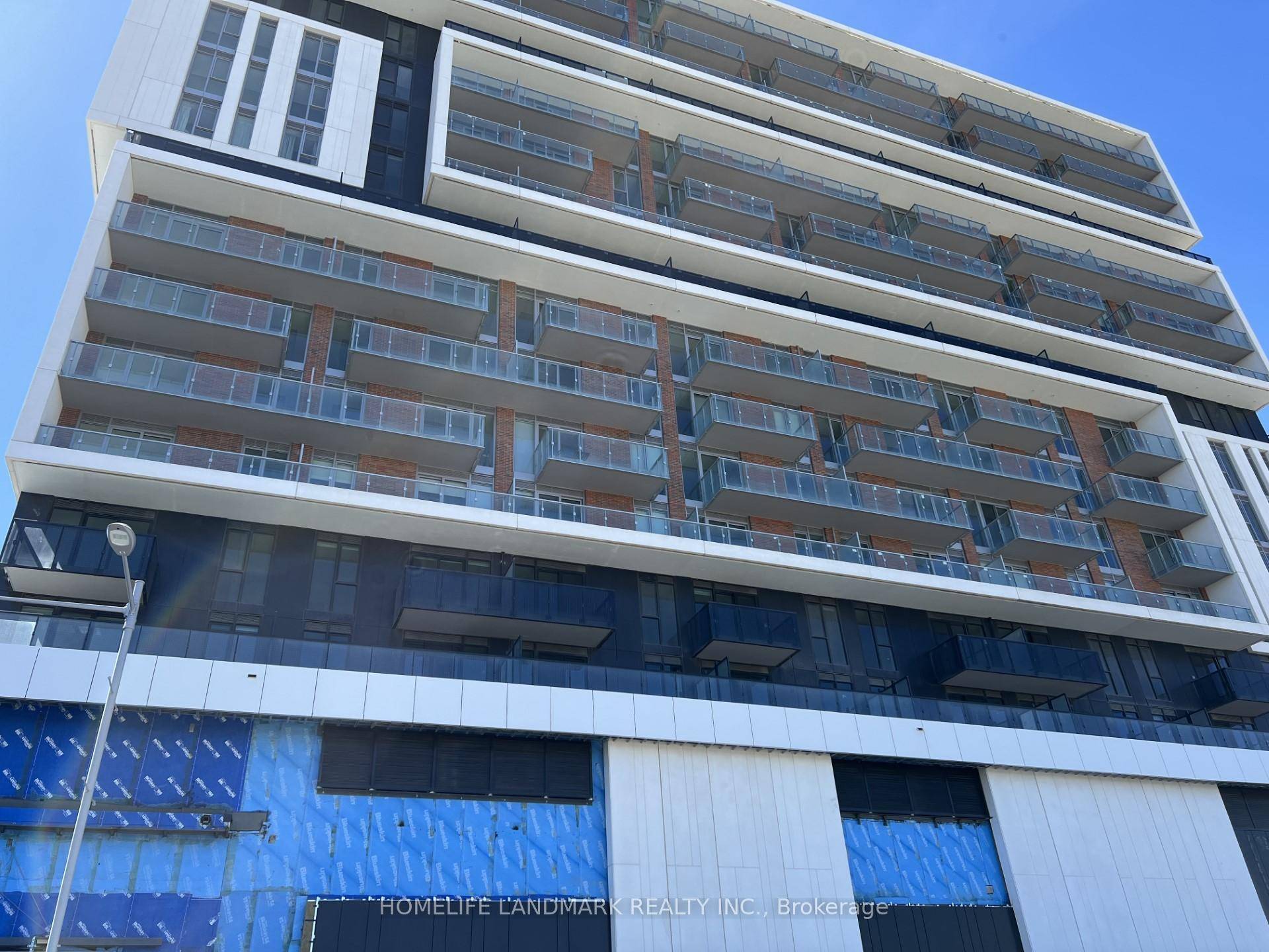 New Gallery Square In The Heart Of Downtown Markham, Spacious 2 Bedroom Den Den Can Be Used As 3rd Bedroom with Window and Door, High Floor and Clear View, Modern ...