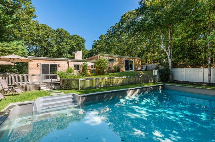 Beautiful Newly Renovated 3 Bedroom Home in East Hampton