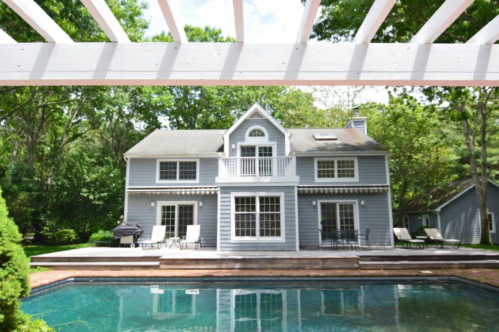 East Hampton Village Fringe