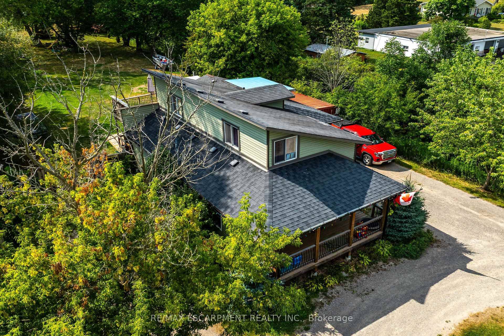 Attractive amp ; Affordable 1 acre rural property offering prime location 15 20 min commute to St.