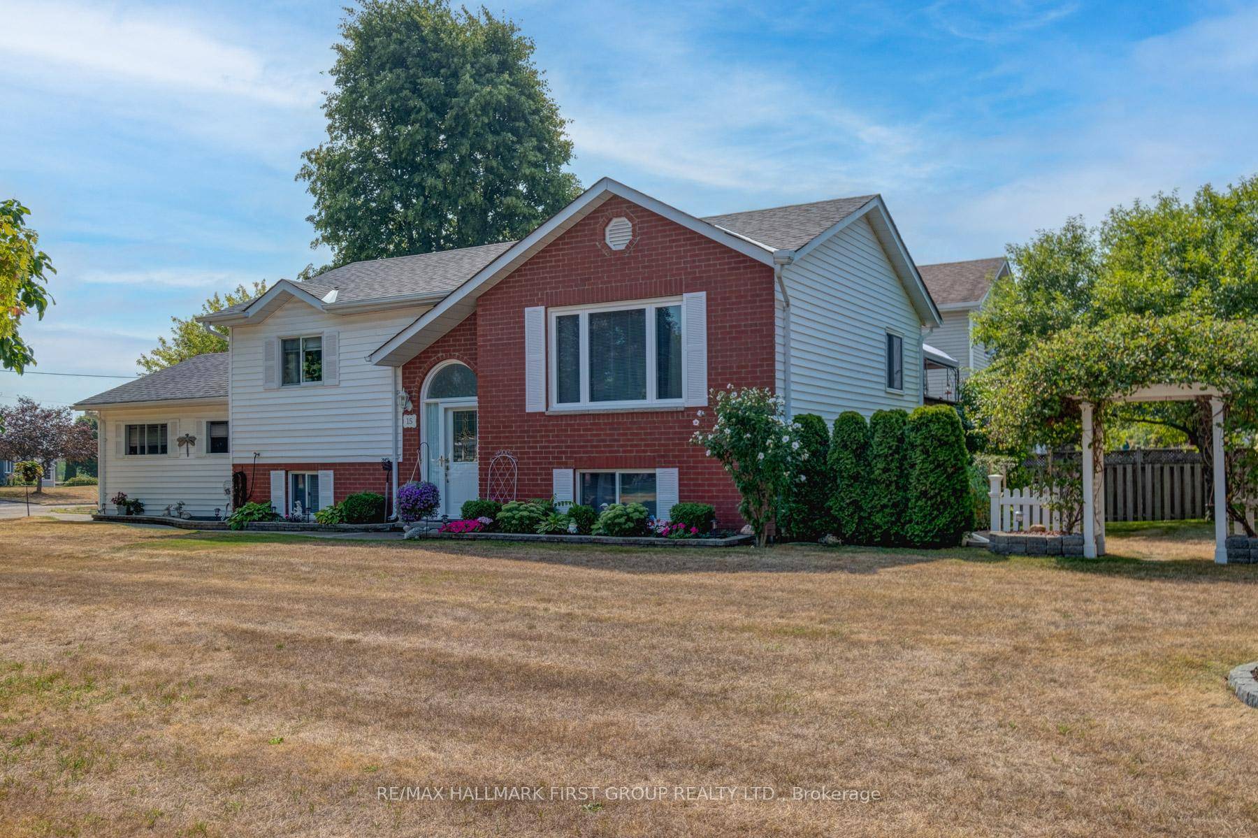 Immaculate 2 amp ; 1 bedrm Raised Bungalow with double car garage Home has had total makeover by very descriminating owner Kit features Cathedral ceiling, newer Laminent flooring, B I ...