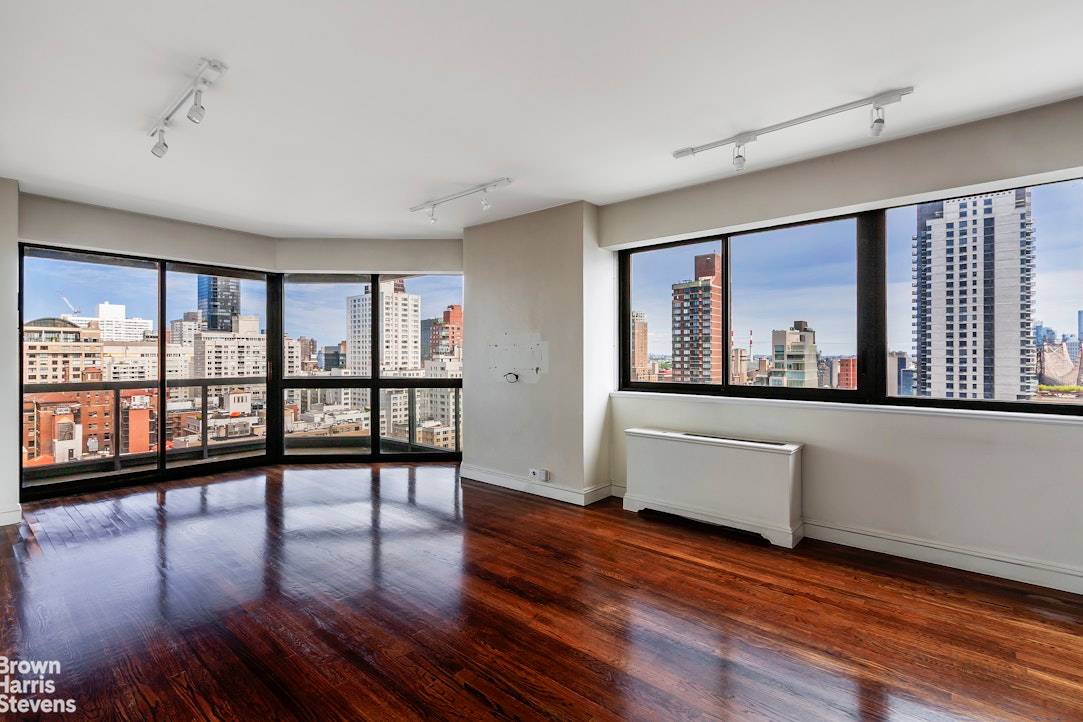 High Floor Sun Flooded One Bedroom Apartment, Savoy Luxury Condominium Welcome home to this high floor one bedroom apartment in the Savoy Condominium.