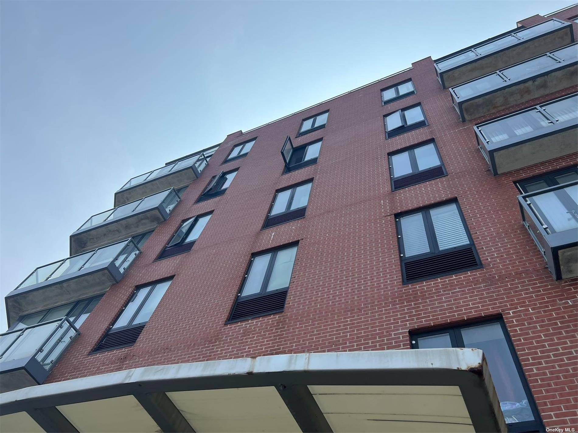 Elevator apartment with 2 bedrooms and 2 bathrooms in Elmhurst.