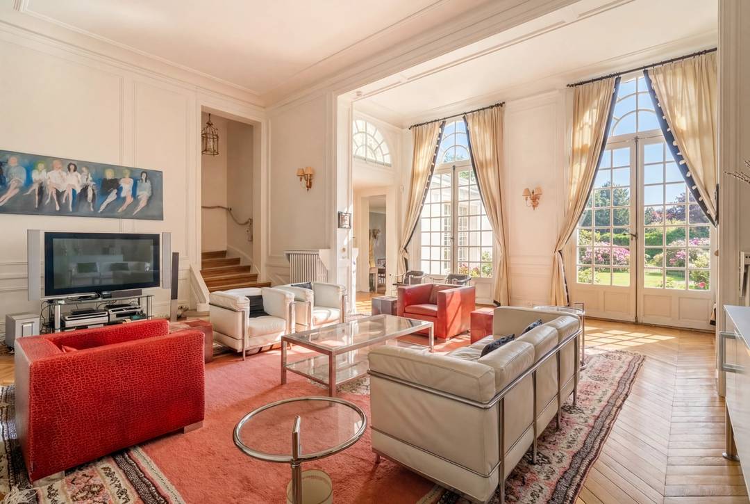 Garches - Exceptional apartment 250 m² - Manoir de Buzenval