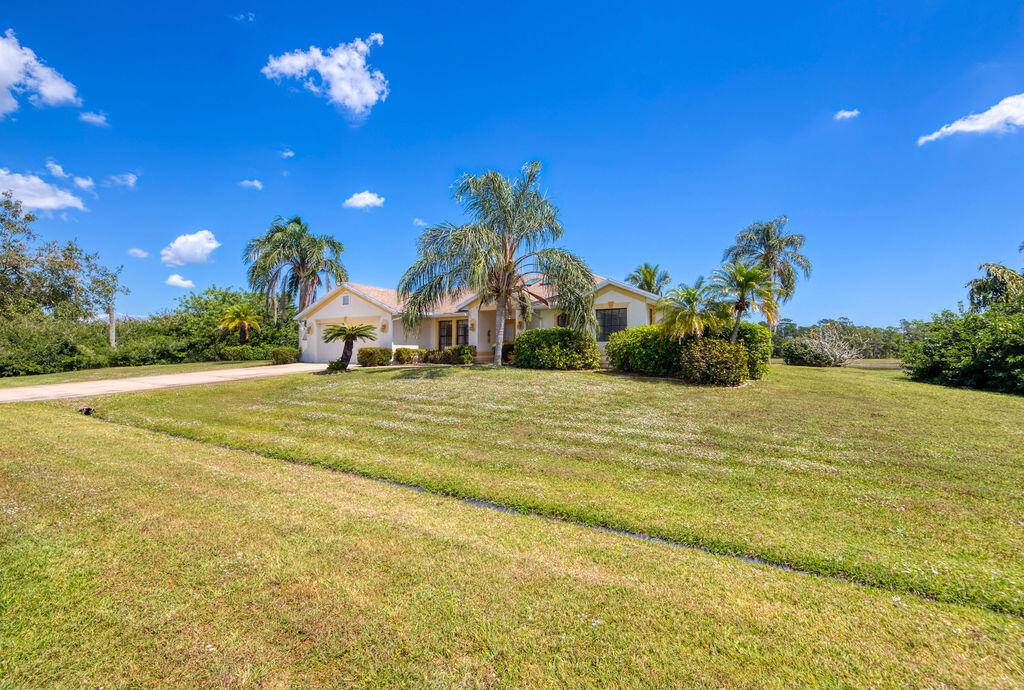 Welcome to your dream home in this desirable location of Southbend Lakes Estates.