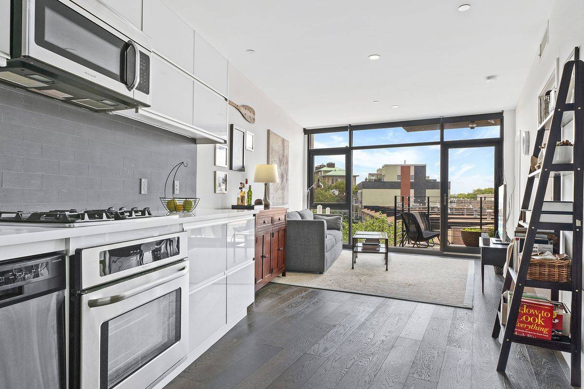 This airy brand new one bedroom has everything for the comfortable and luxurious lifestyle you envision.