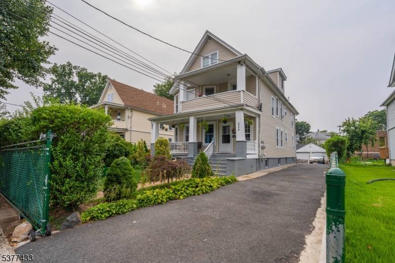 Located in a highly sought after area of Plainfield, this well maintained two unit property offers exceptional living space and versatility.