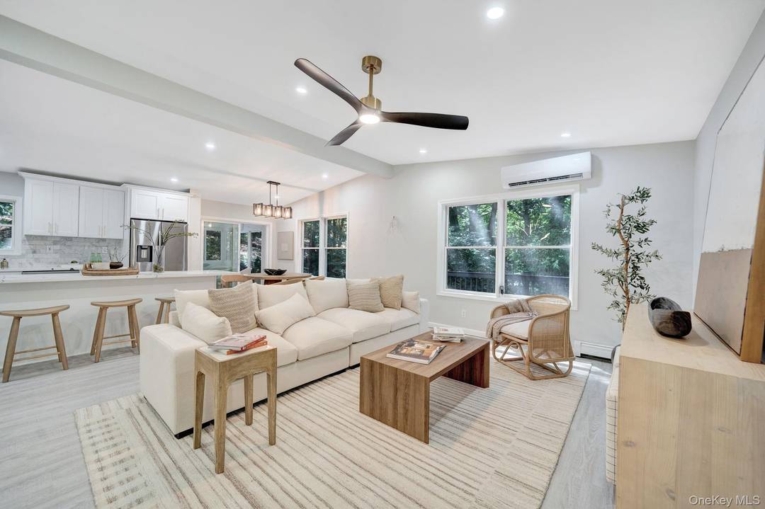 Welcome to this beautifully remodeled 4 bedroom, 4 bath colonial in Northport.