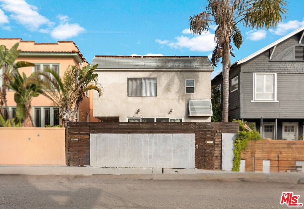125   Brooks Ave 4BR Marina Del Rey La