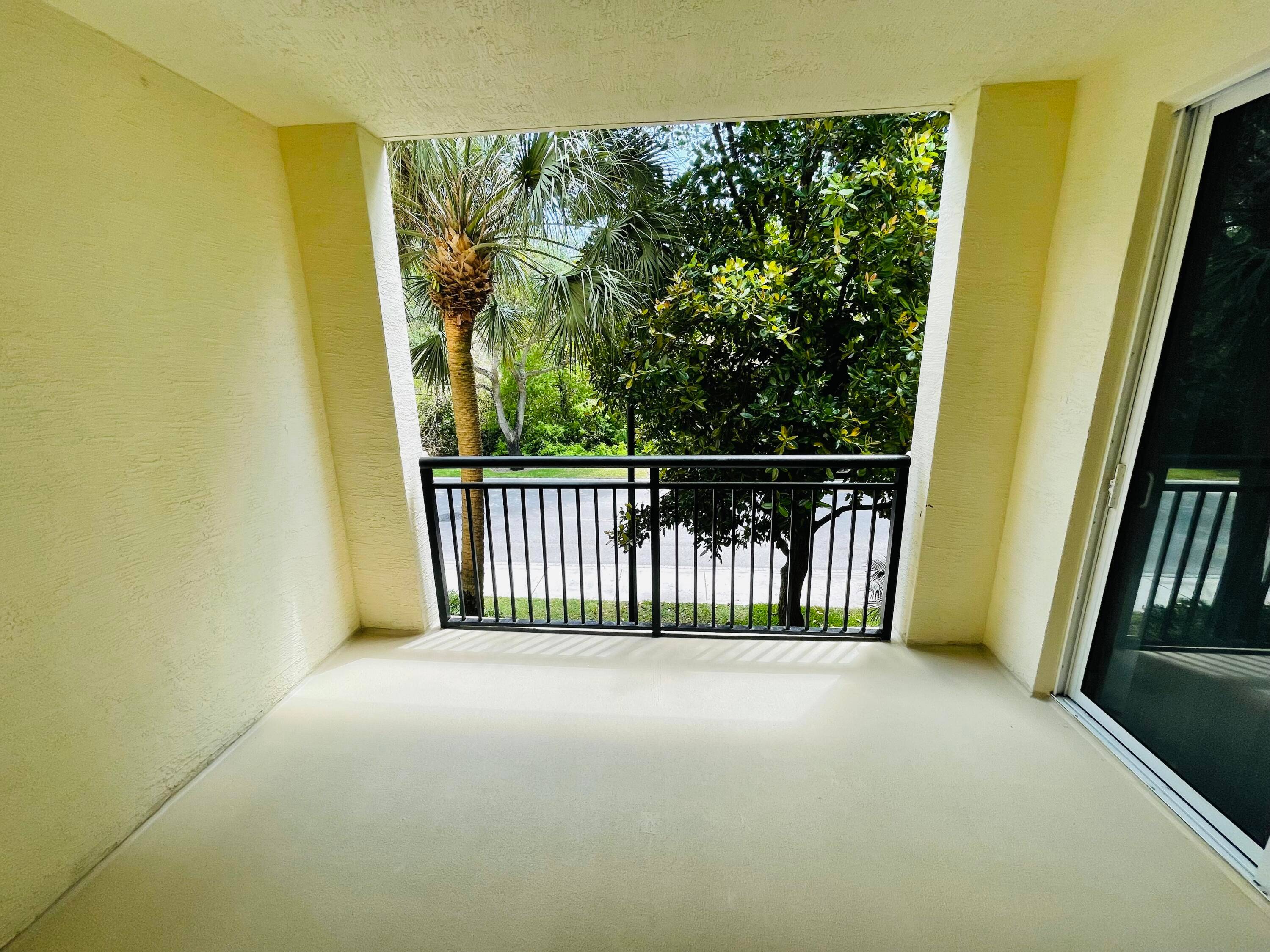 Updated 1, 152 sq ft 2BR 2BA condominium located in the heart of Boynton Beach near shopping and dining.
