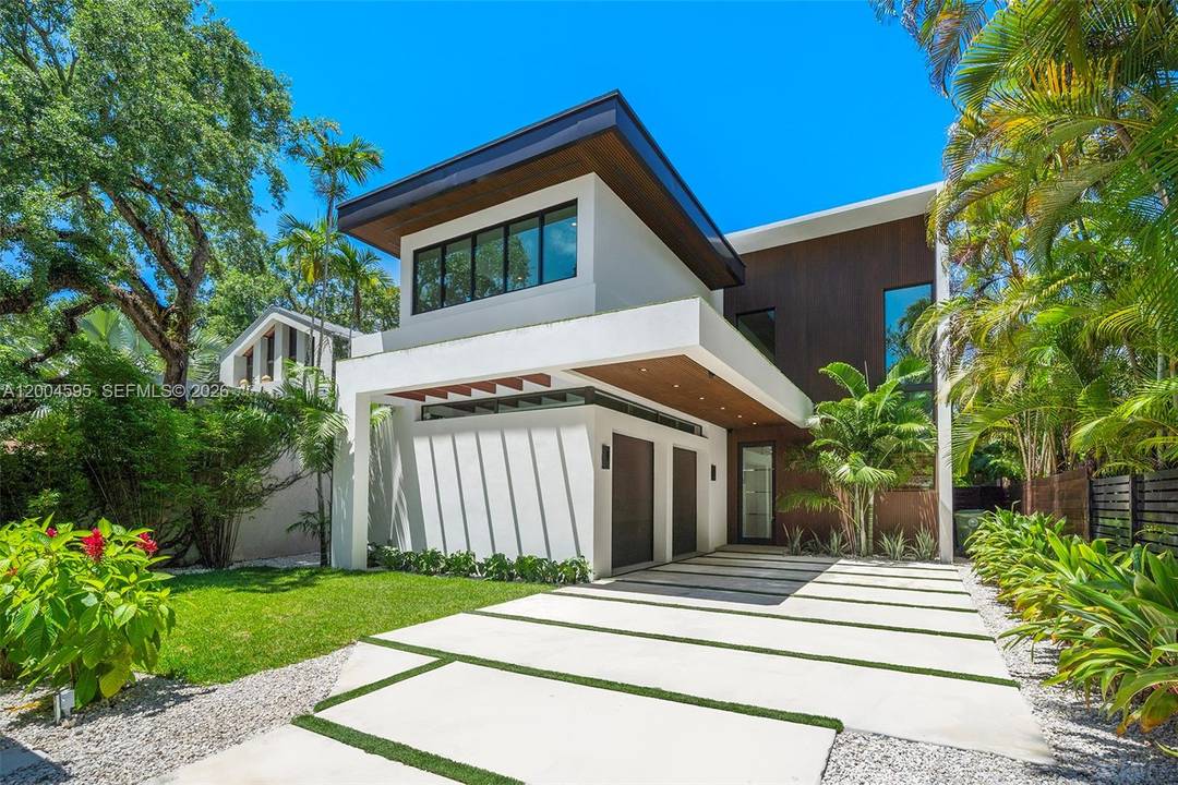 Elegant new construction home in the heart of Coconut Grove.