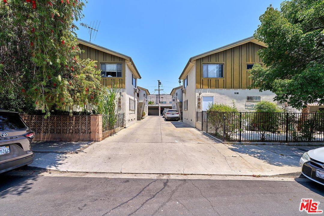 964 S New Hampshire Ave 11BR La