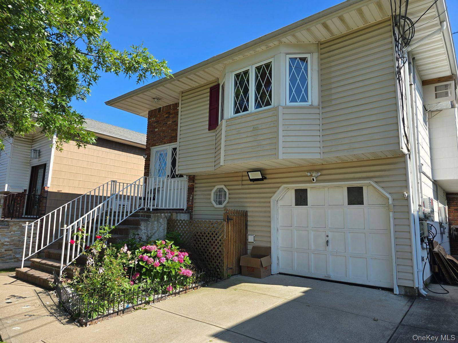 Beautiful 5 Bedroom, 3 Bath Hi Ranch in Prime Lynbrook This spacious and well maintained Hi Ranch offers comfort and flexibility.