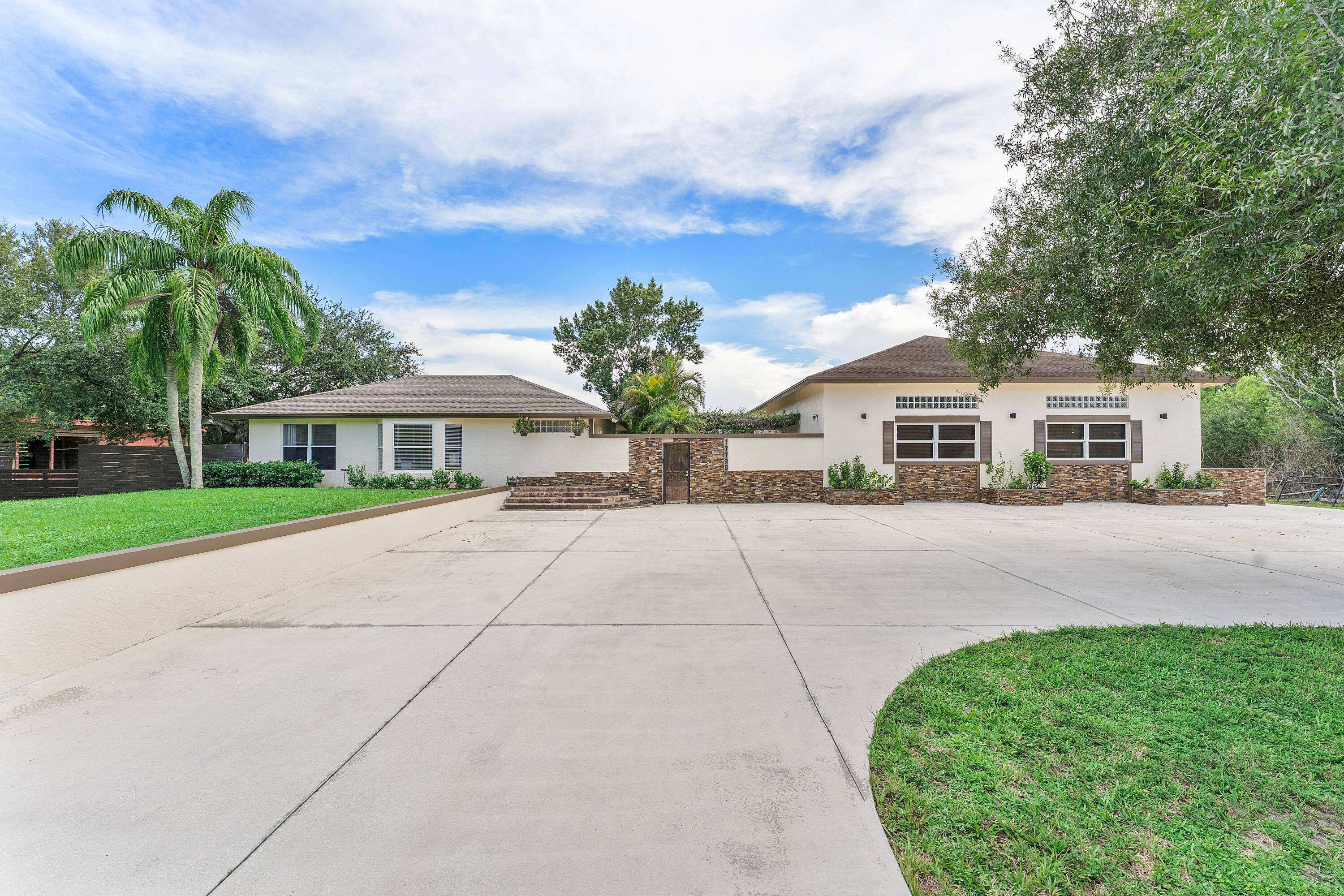 This unique 2 bedroom, 2 bathroom home sits on 1.