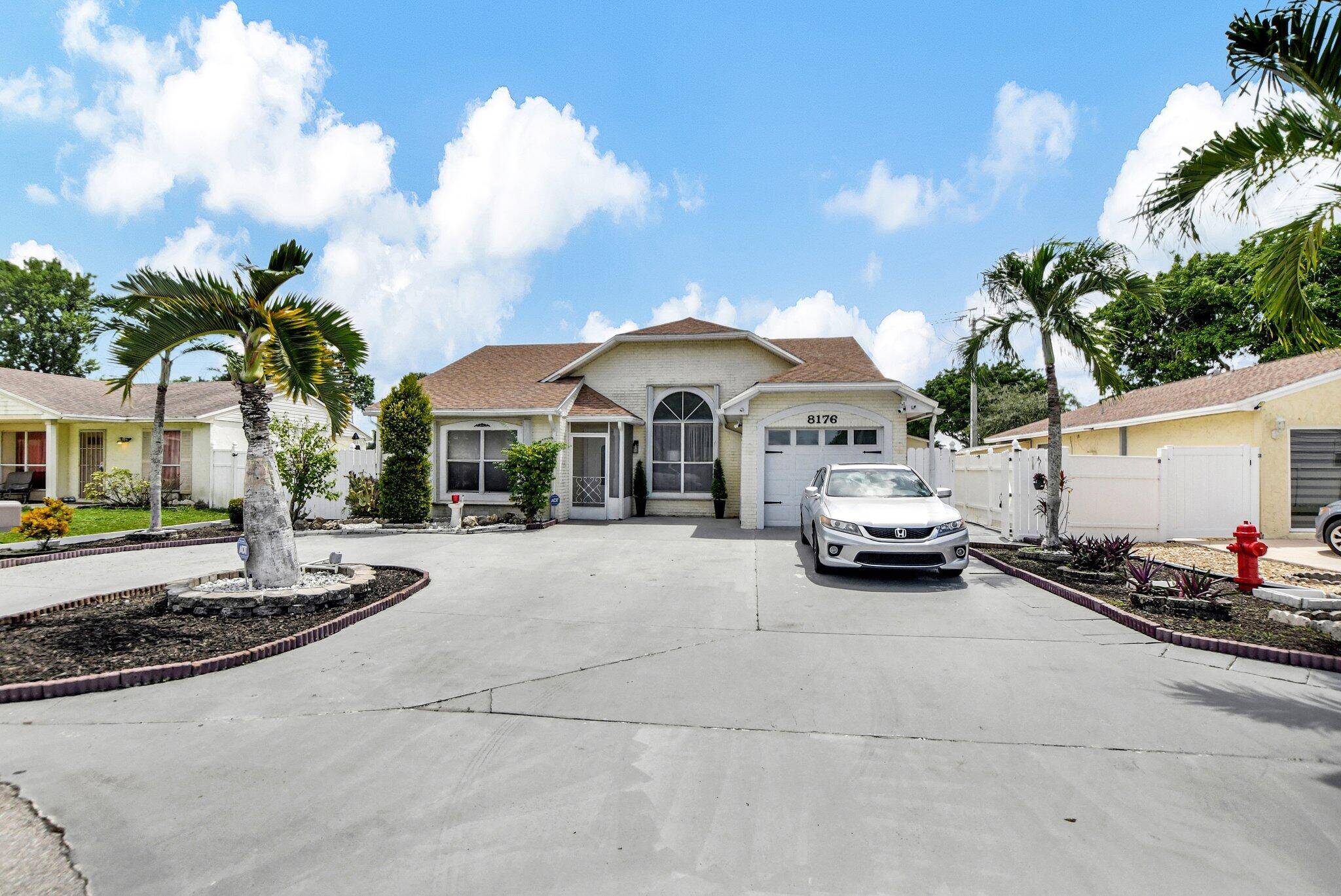 Rare 9 bedroom 4 bath home in the heart of Boca Raton.