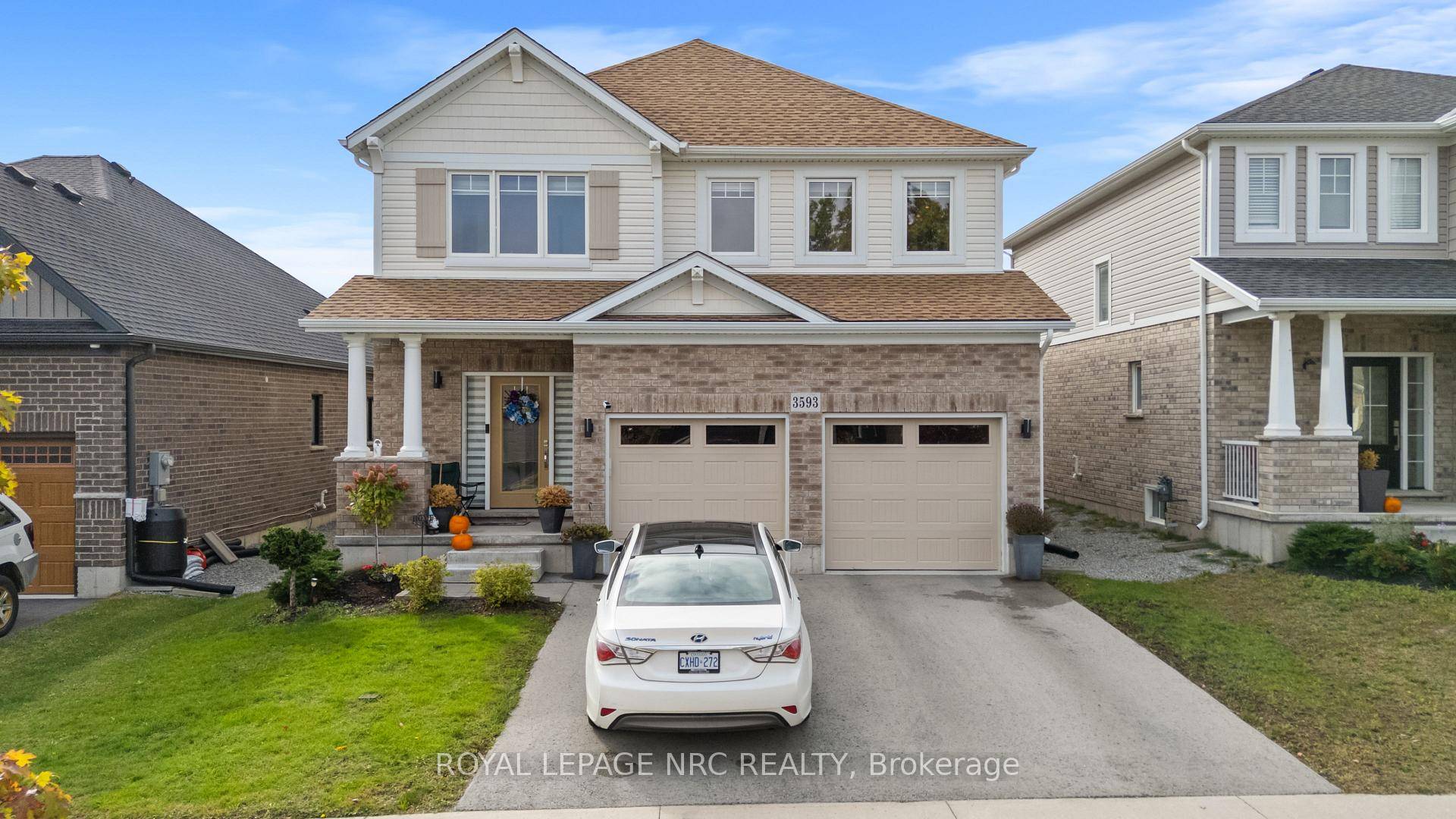 This is one of the best rentals you'll find in Ridgeway a full sized, modern home with a showpiece kitchen that sets it apart from anything else on the market.