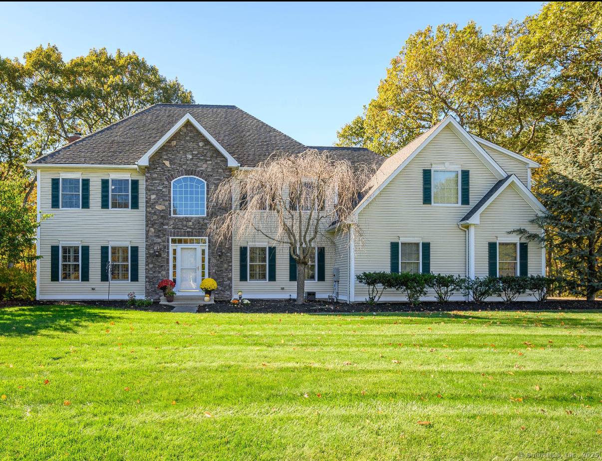 Welcome home to 66 Marlin Road.