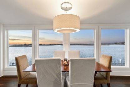 Waterfront Near Towd Point Beach 3 Br 2 Bath