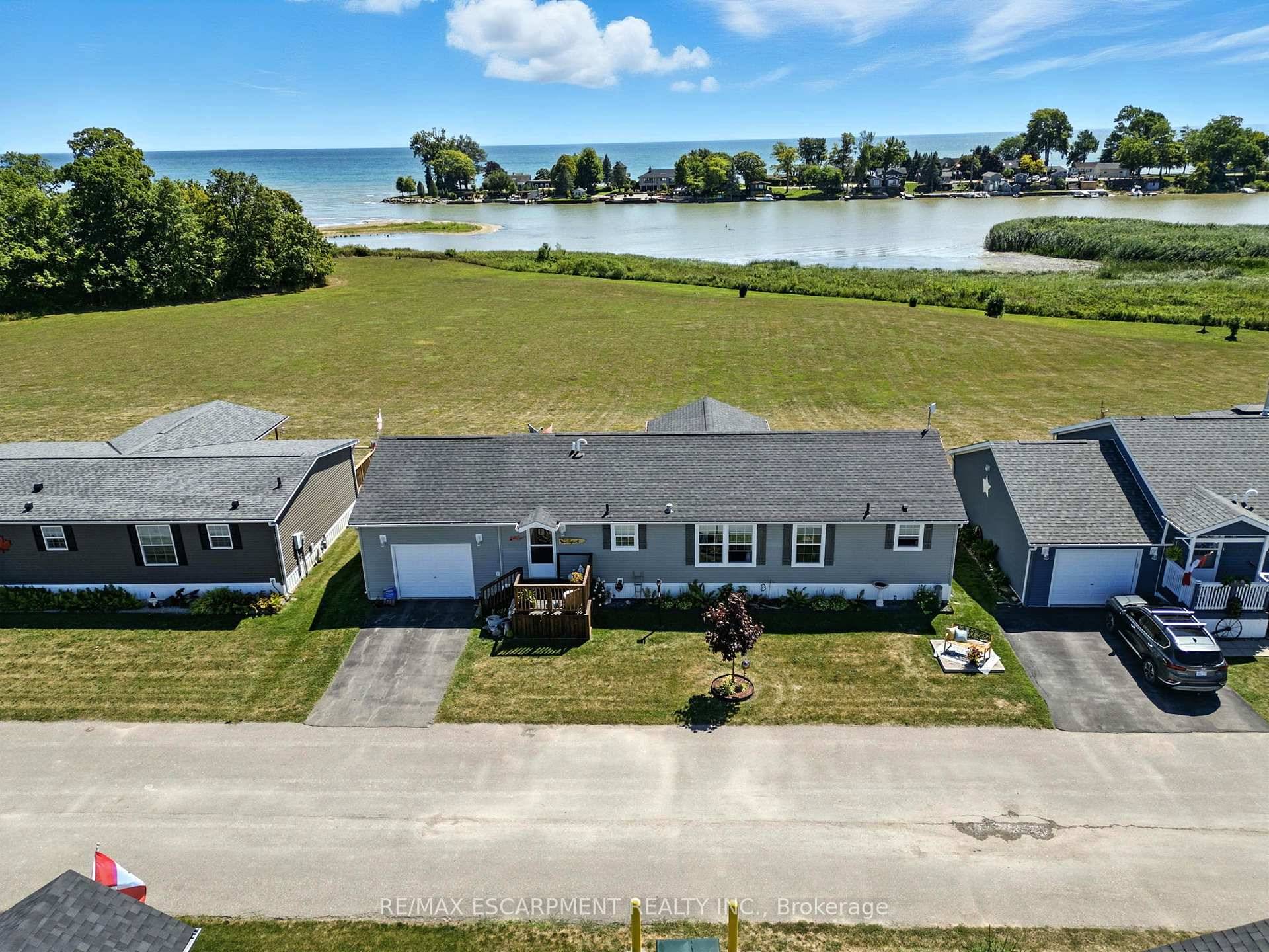 Discover effortless lakeside living on Lake Erie !