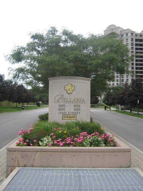 774 s. f. in Bellaria 2, close to major and convenience shopping, major transit hub and highways, entertainment, fine and casual dining.