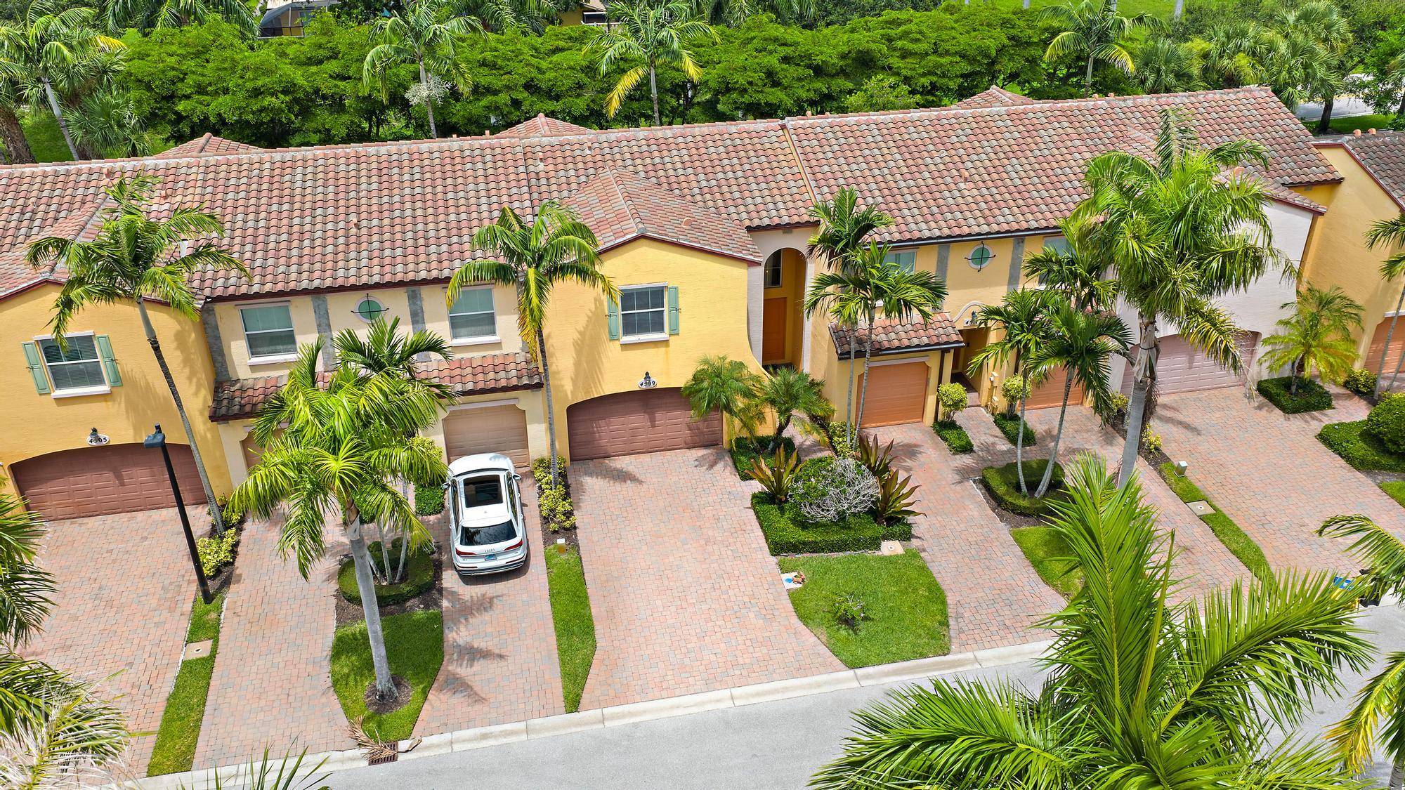 Built in 2013, pristine 3 bedroom, 2.
