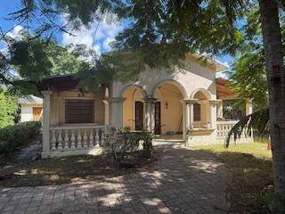 CBS estate home in the highly desirable Roseland Park of West Palm Beach.