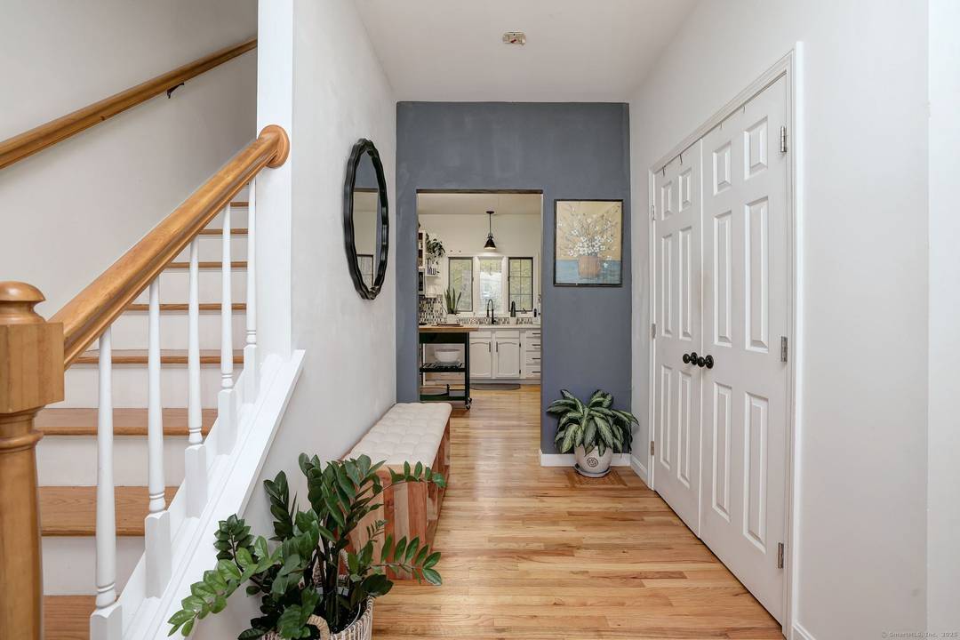 Beautiful Colonial style home set back on 7.