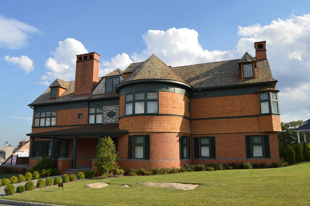 Welcome to 5041 Goodridge Ave, a stunning single family home located in The Bronx, NY.